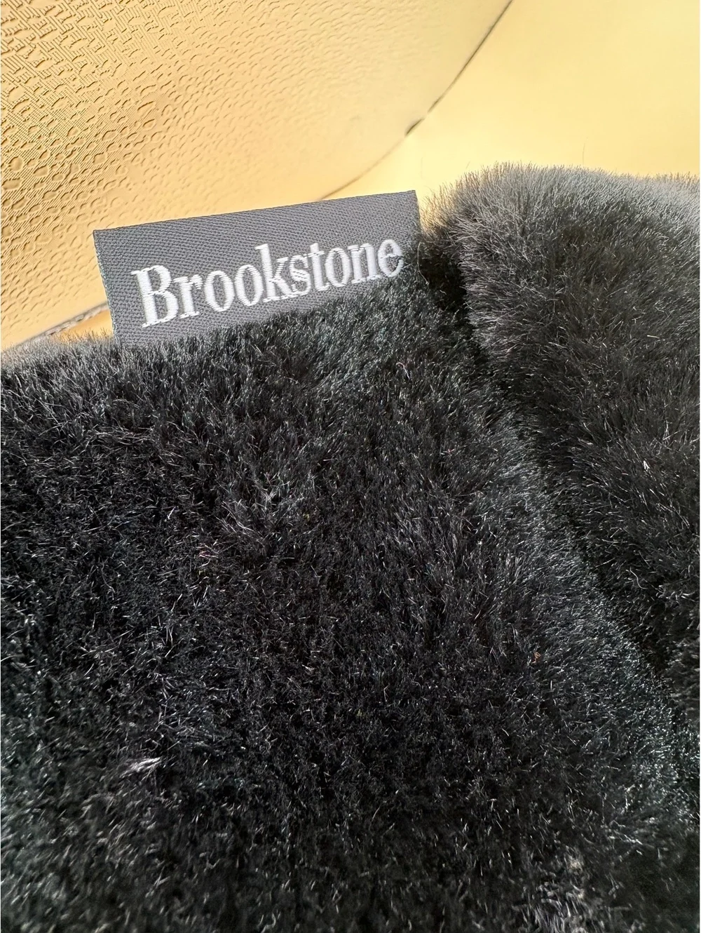 Brookstone Foot Massager Black Plush Heated Foot Warmer Cushion Battery Powered
